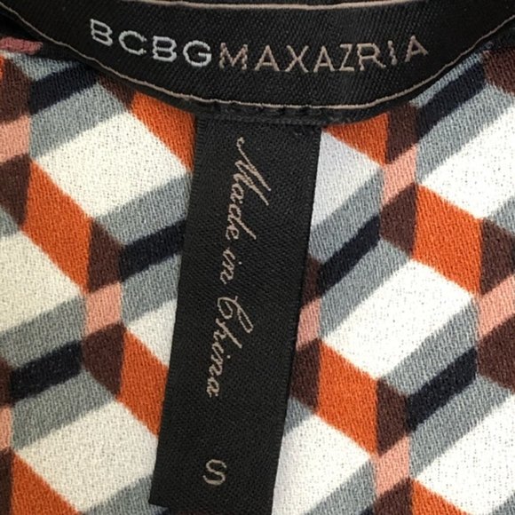 BCBGMaxAzria Cathleen geometric sleeveless top - Picture 5 of 16